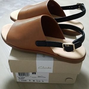 New Clark's Bay Jasmine in Tan leather sz 8